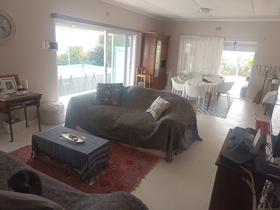 4 Bedroom Property for Sale in Heiderand Western Cape